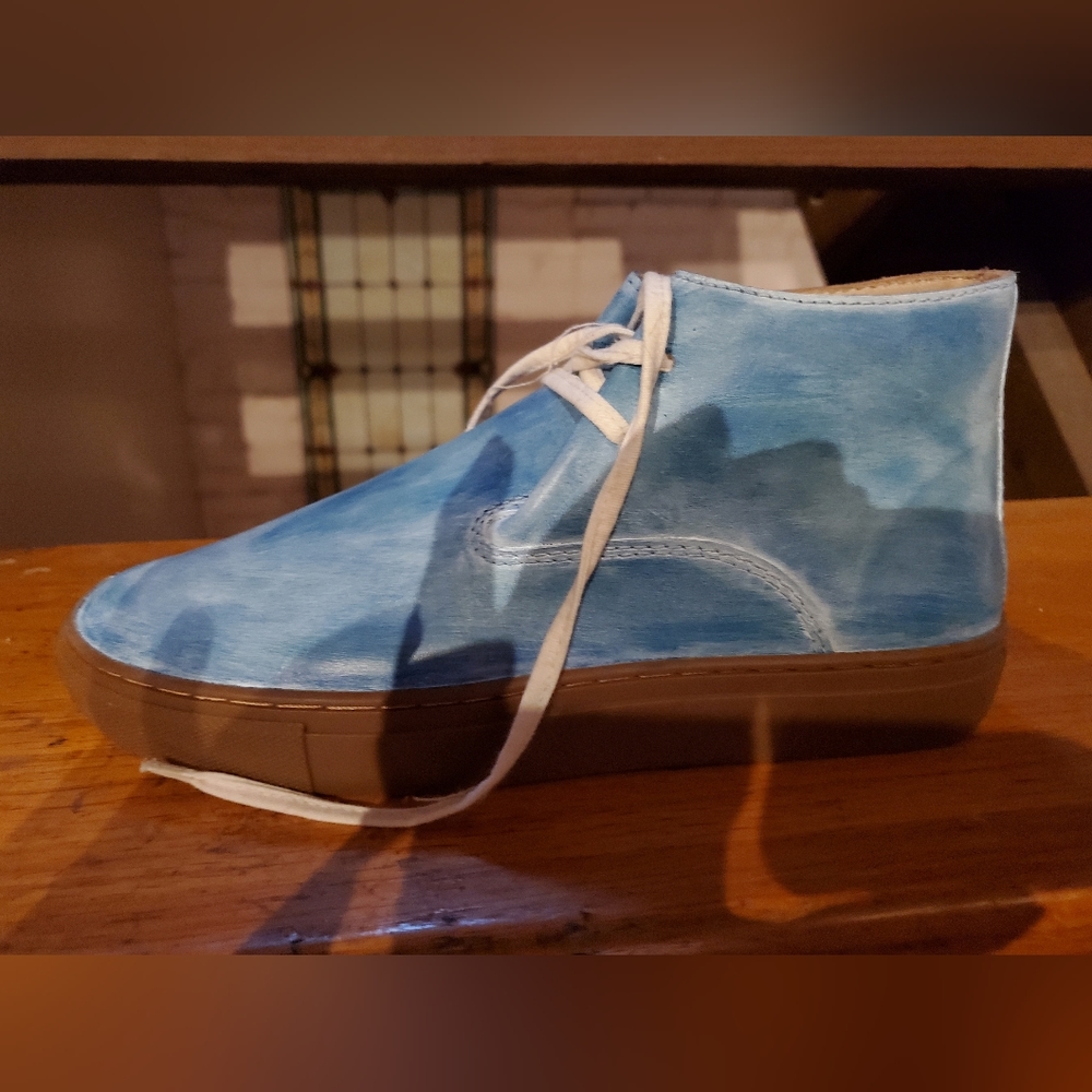 New sz 37(7) Esquivel leather high tops